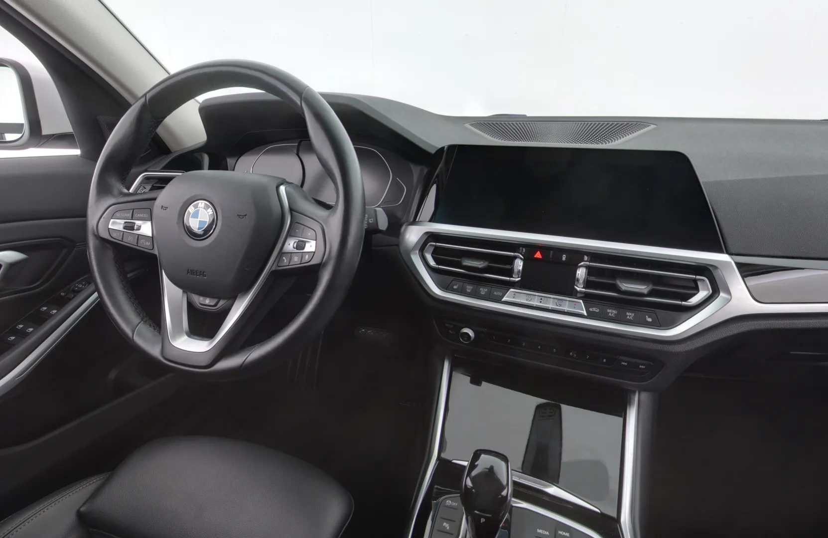 BMW 320 FPR-432 carousel image