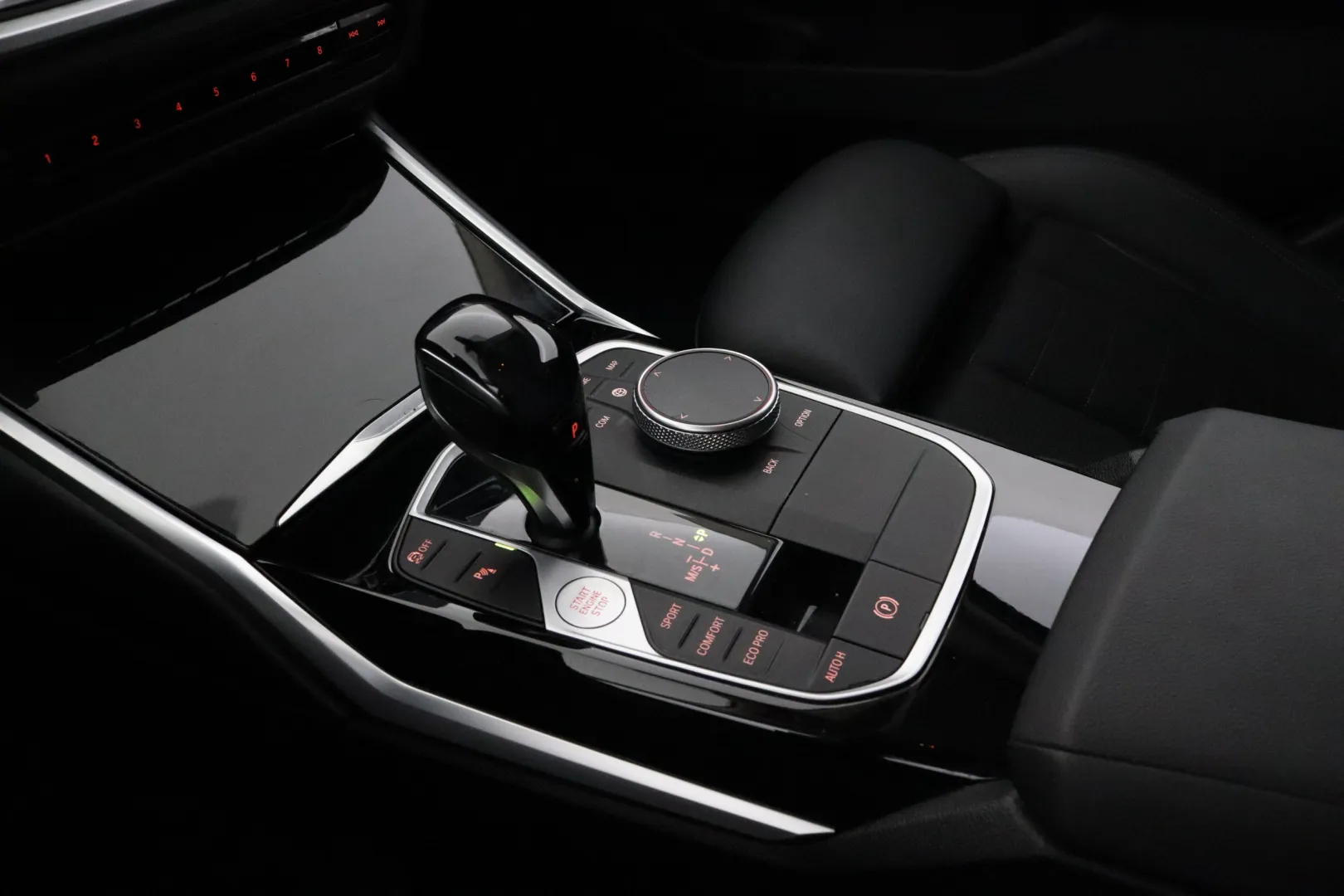 BMW 320 FPR-432 carousel image