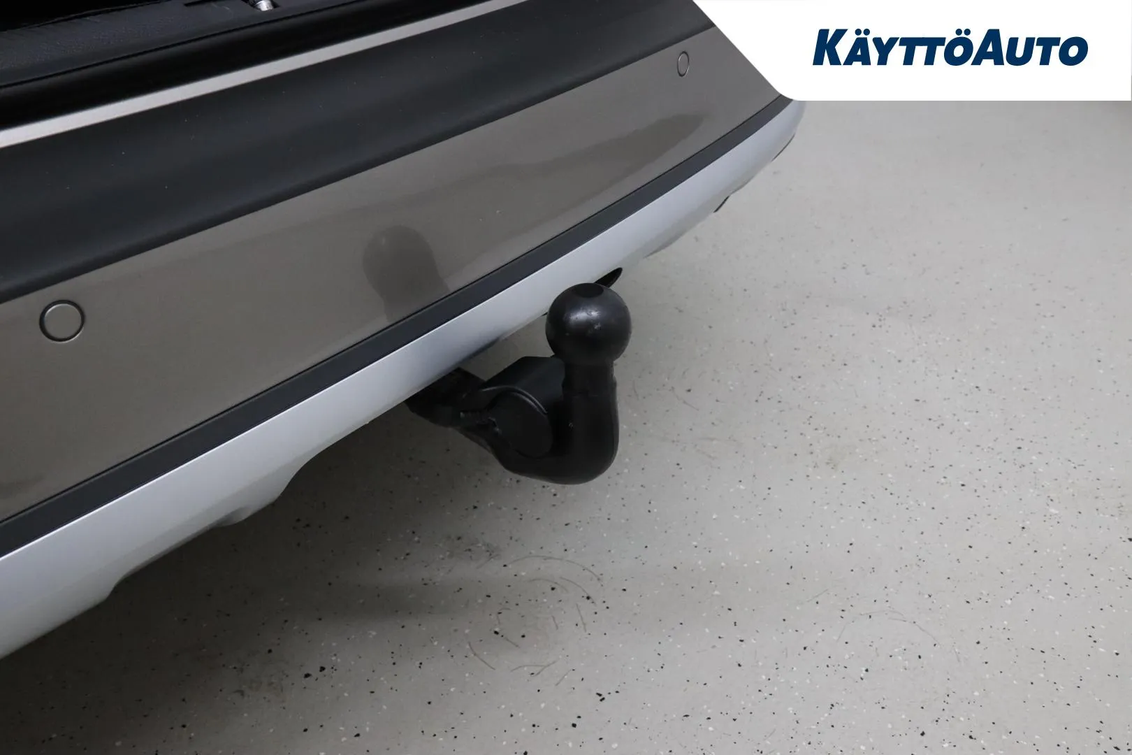 Volkswagen Passat UTG-897 carousel image