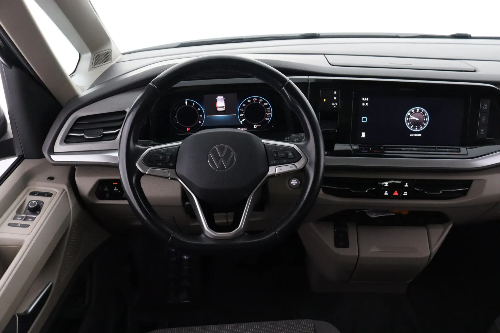 VOLKSWAGEN Multivan MRH-430 carousel image