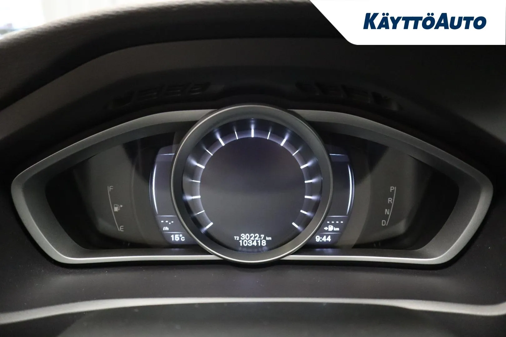 VOLVO V40 FNB-249 carousel image