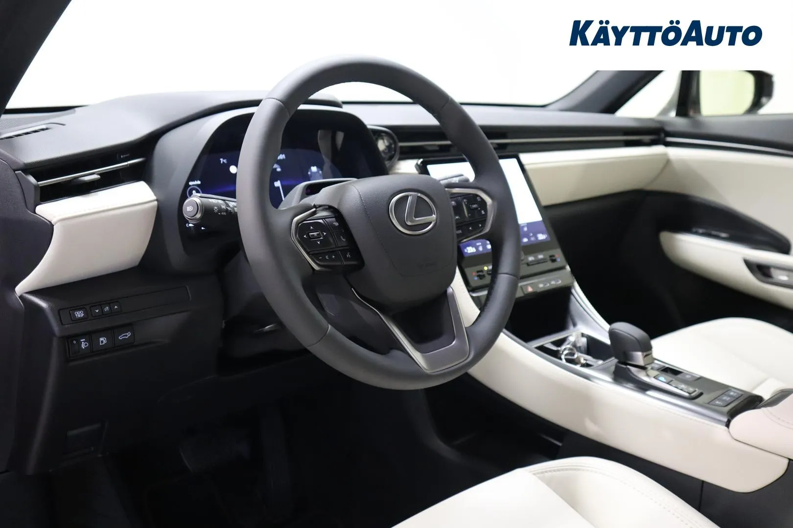 Lexus LBX ISM-996 carousel image