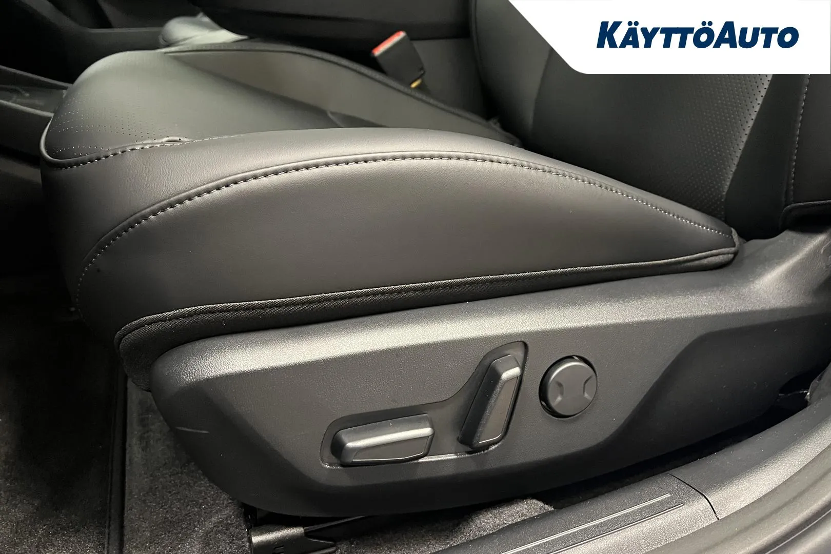 Kia EV4 FSL-117 carousel image