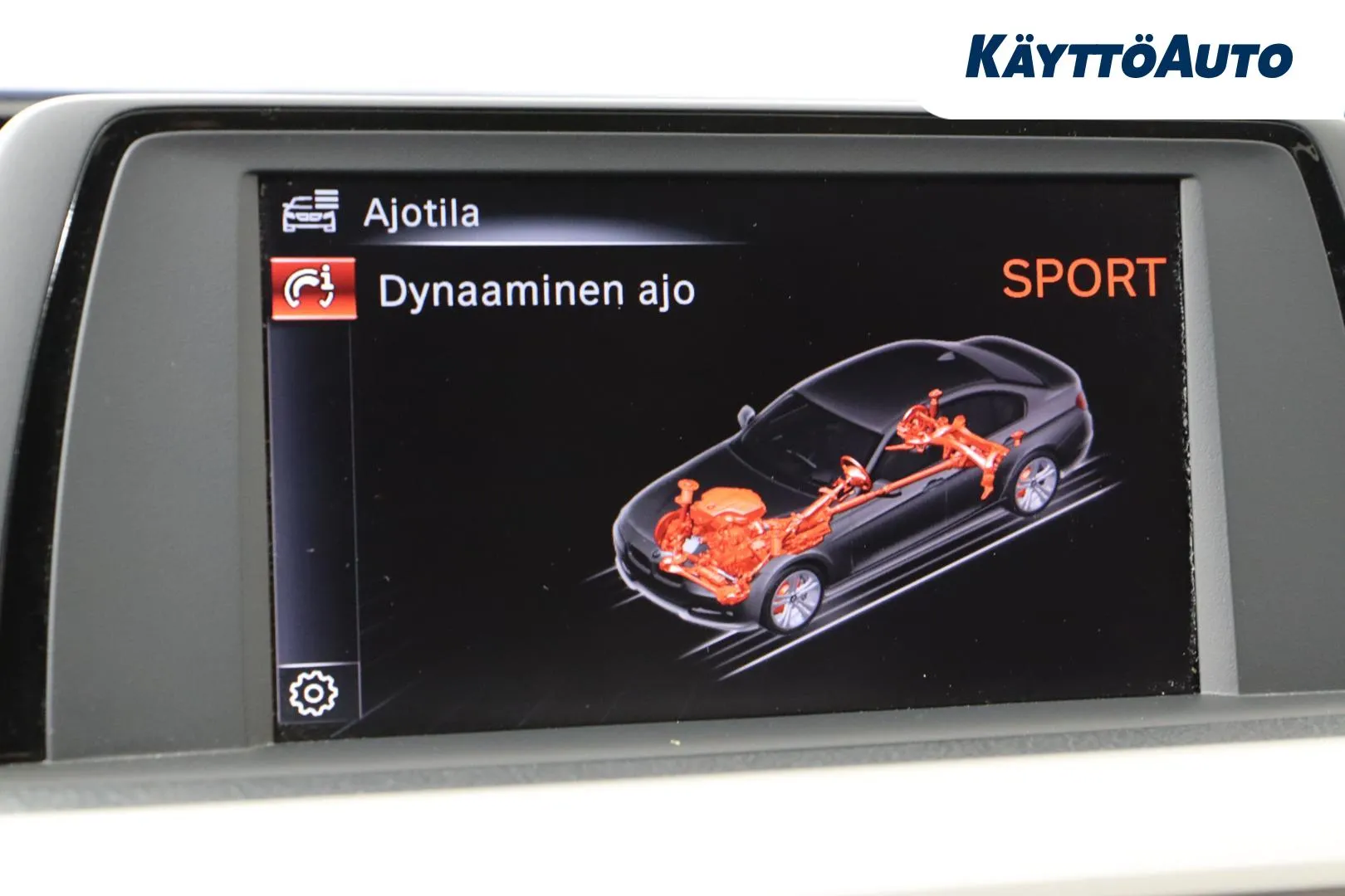 BMW 318 CKK-329 carousel image