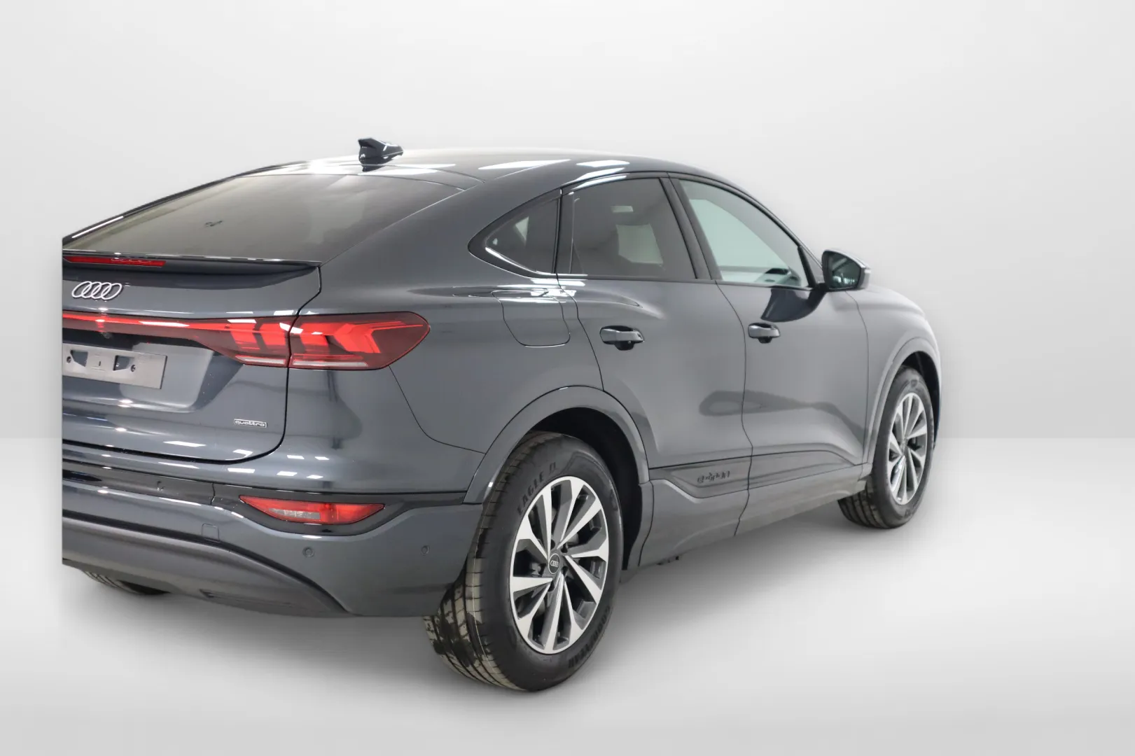 Audi Q6 e-tron IST-453 carousel image