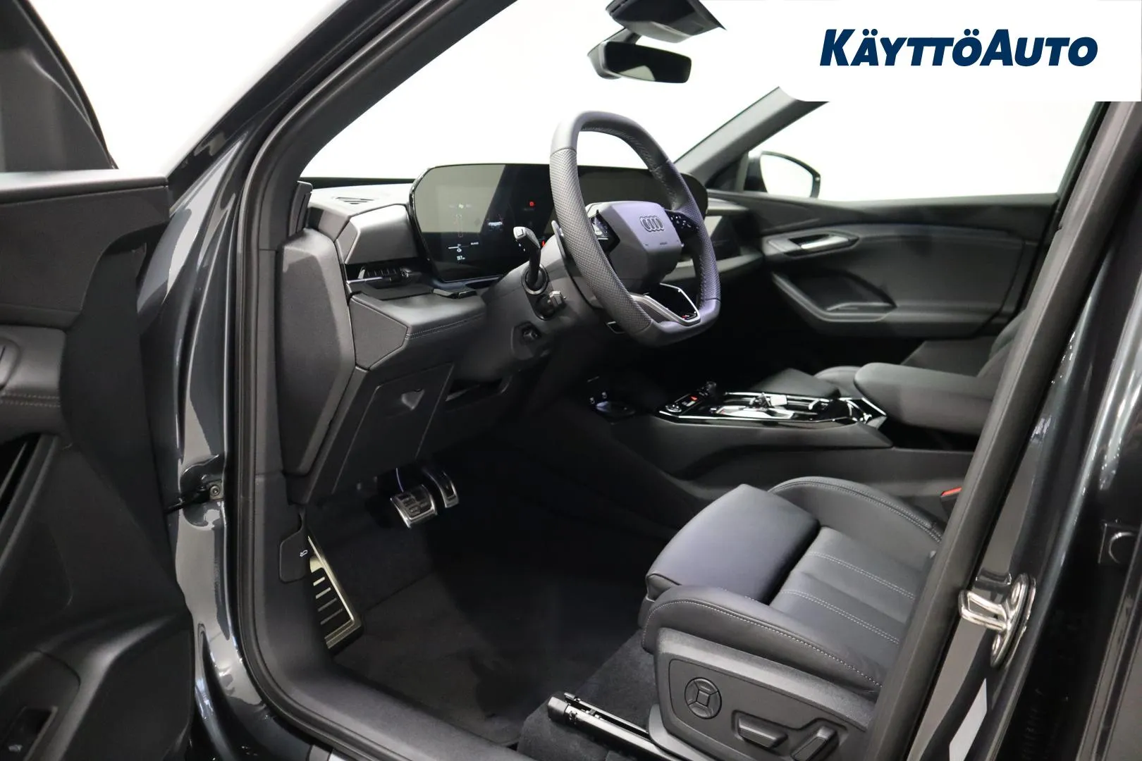 Audi Q6 e-tron IST-453 carousel image