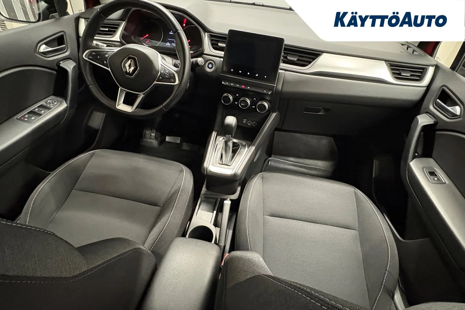 RENAULT Captur IZG-636 carousel image