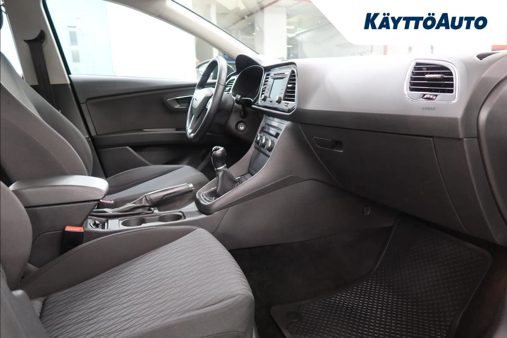 SEAT Leon VVB-606 carousel image