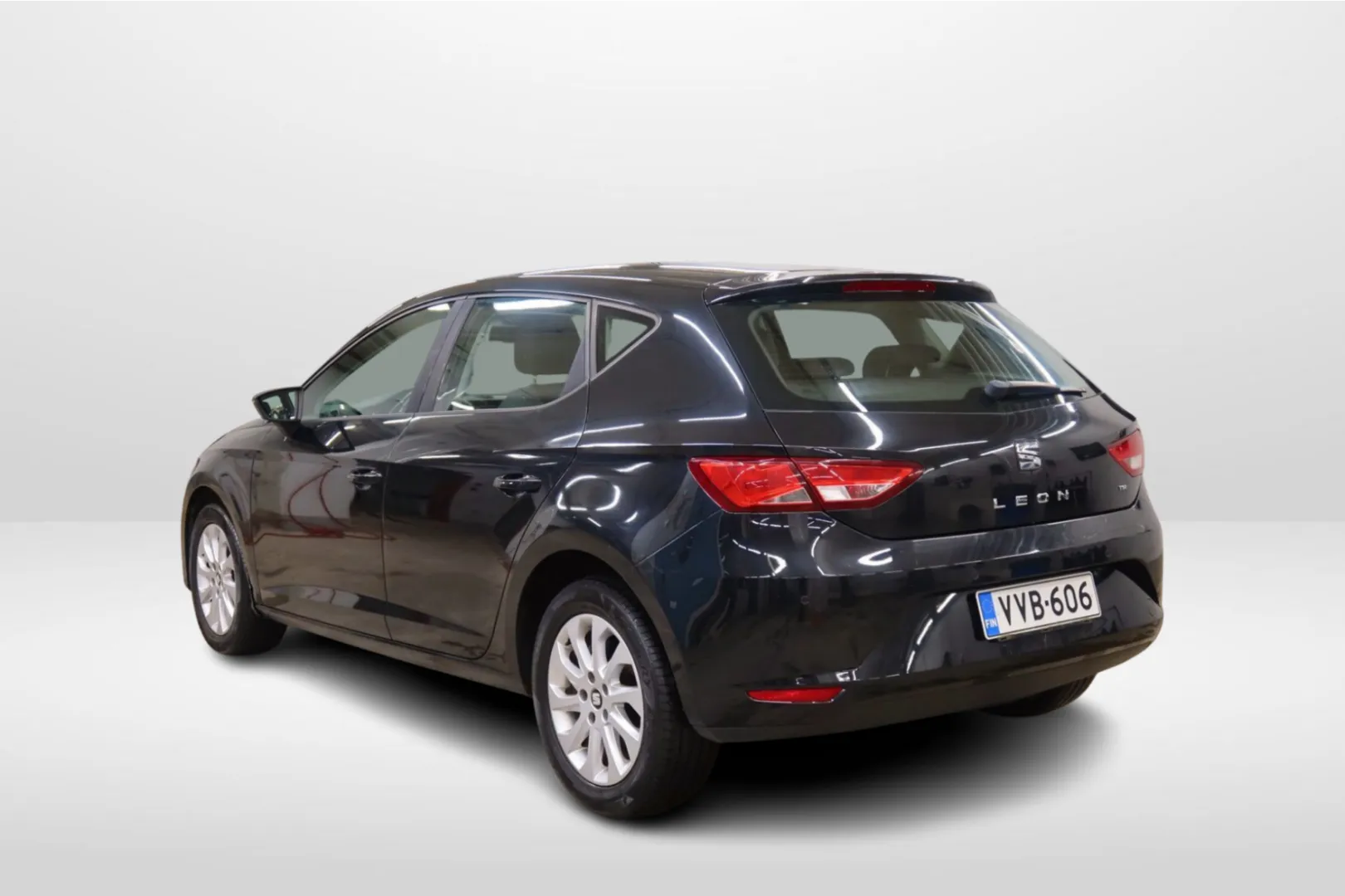 SEAT Leon VVB-606 carousel image