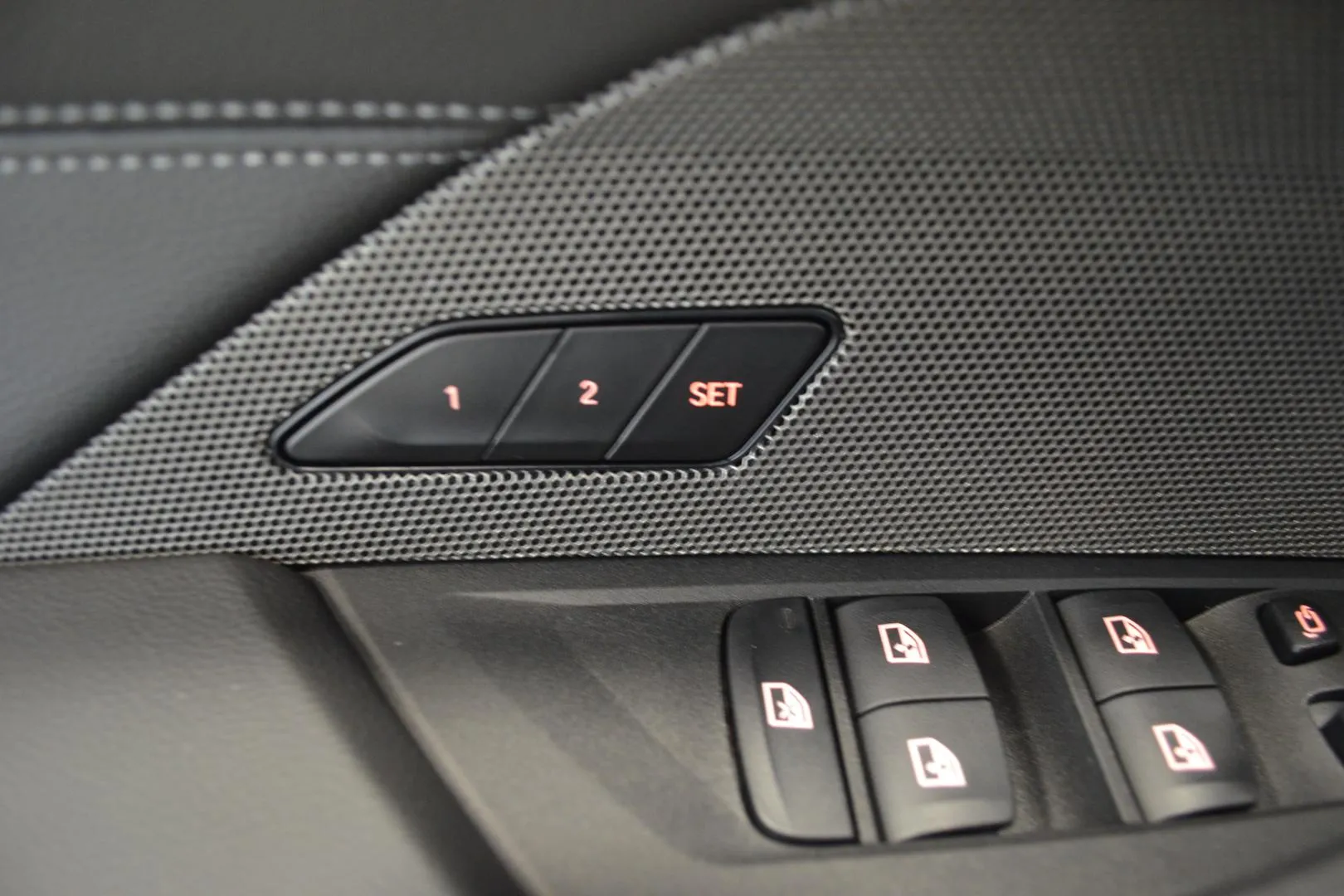 BMW i4 ISV-407 carousel image