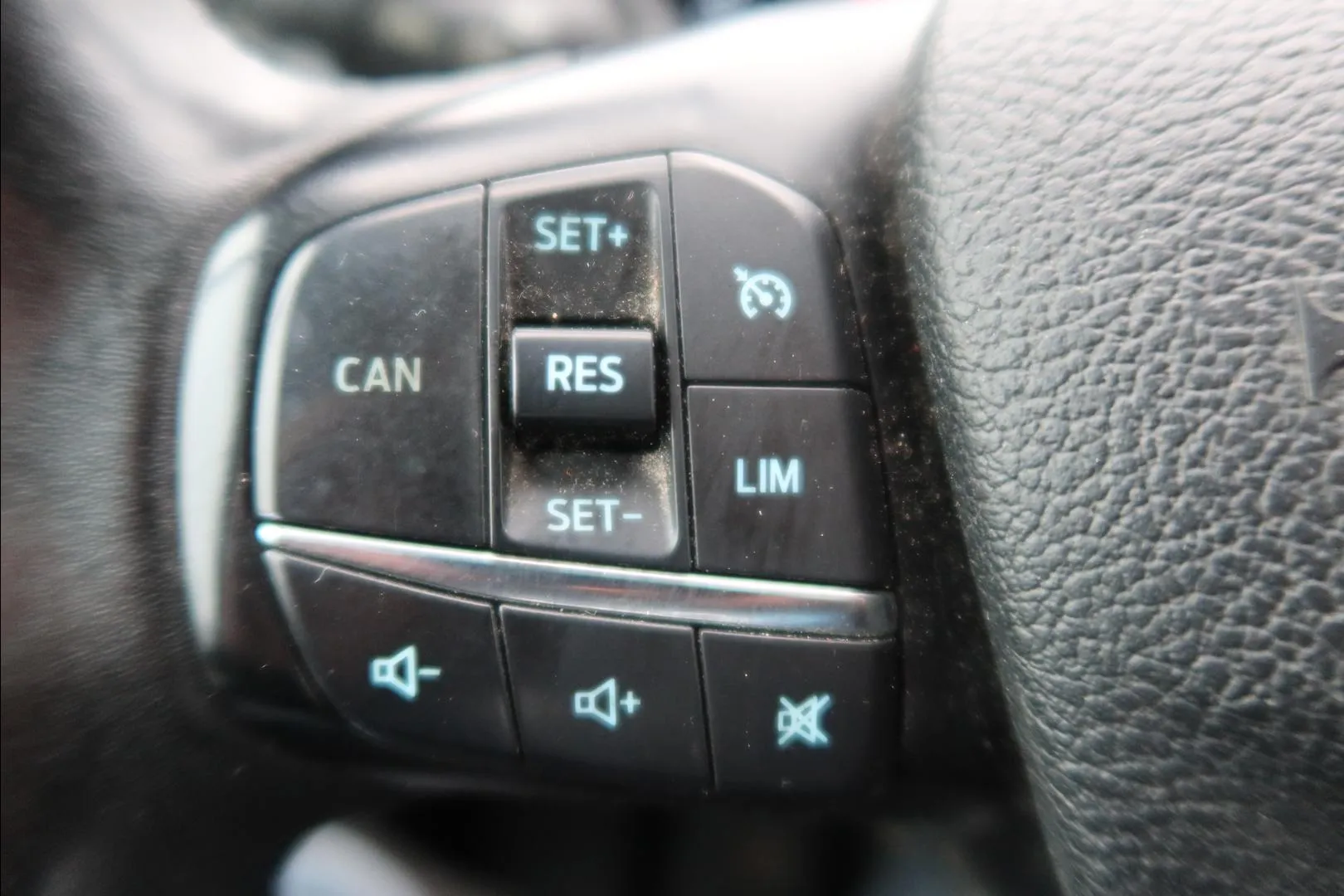 Ford Transit FPF-495 carousel image