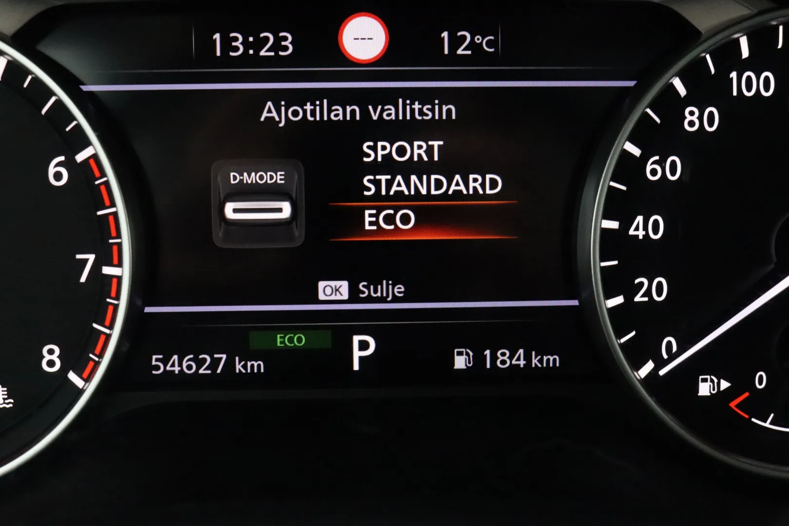 NISSAN Qashqai RVV-587 carousel image