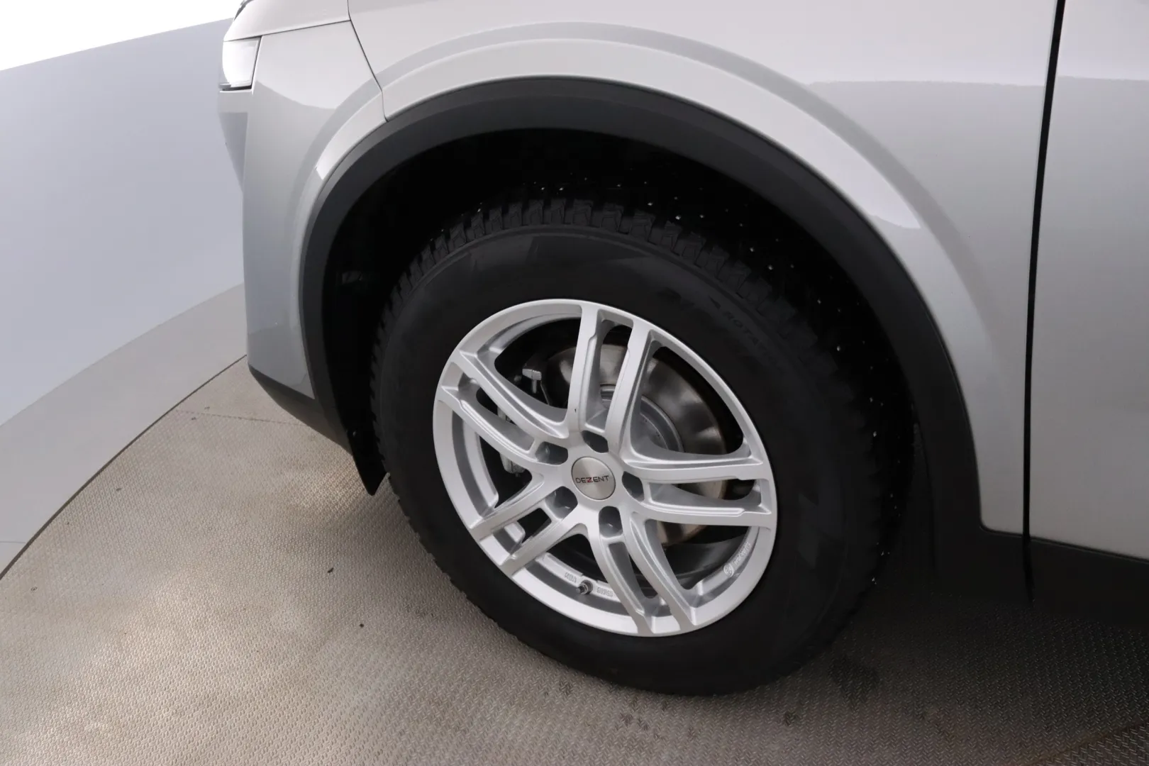 NISSAN Qashqai RVV-587 carousel image