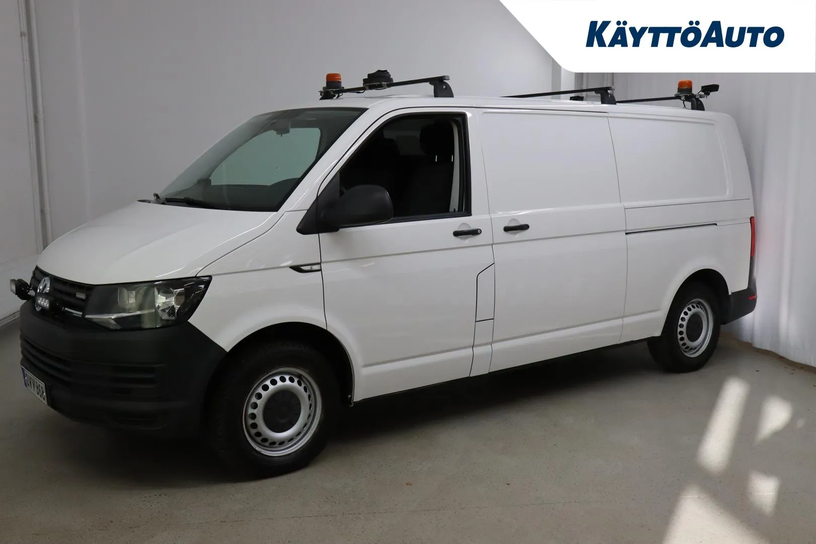 VOLKSWAGEN Transporter OVV-868 carousel image