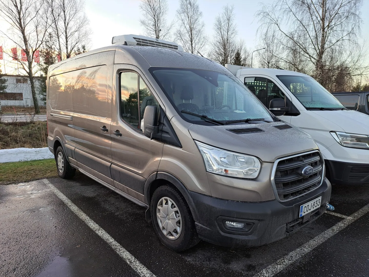 FORD Transit COJ-833 carousel image