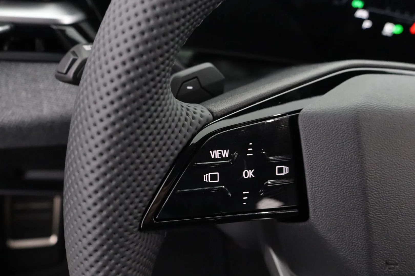 Audi A5 JOM-621 carousel image