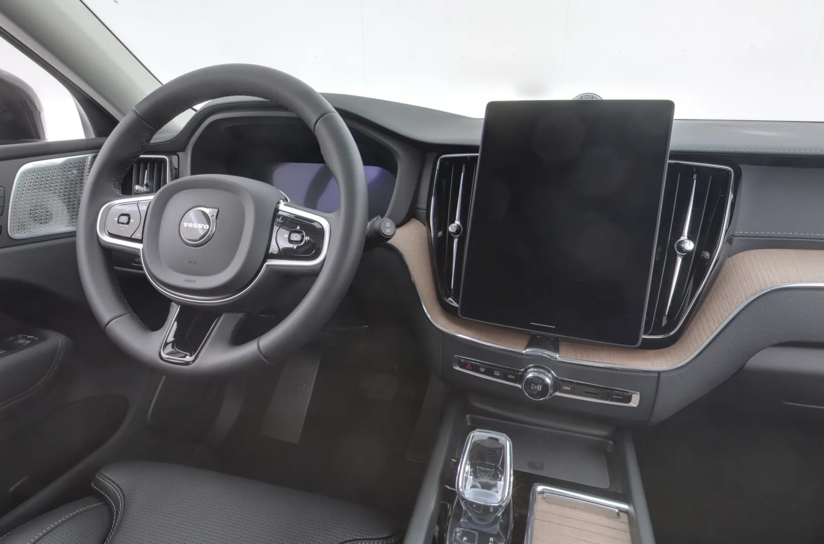 Volvo XC60 ISV-470 carousel image