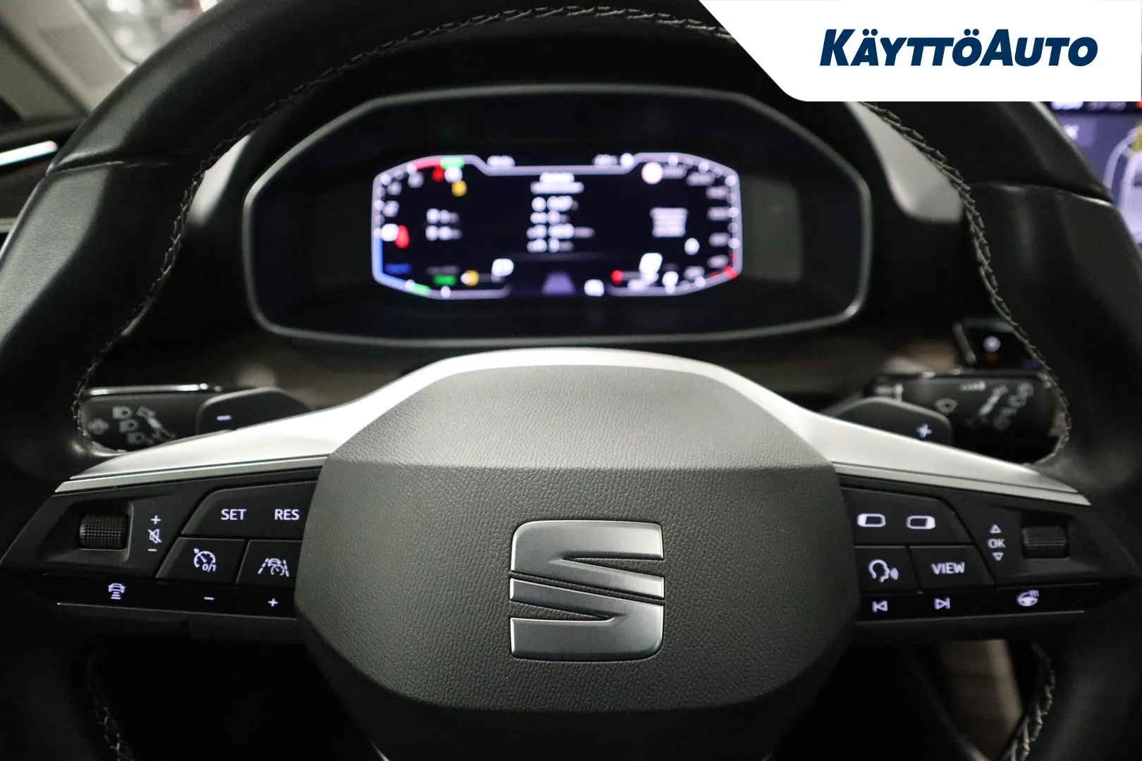 SEAT Leon Sportstourer RUL-105 carousel image