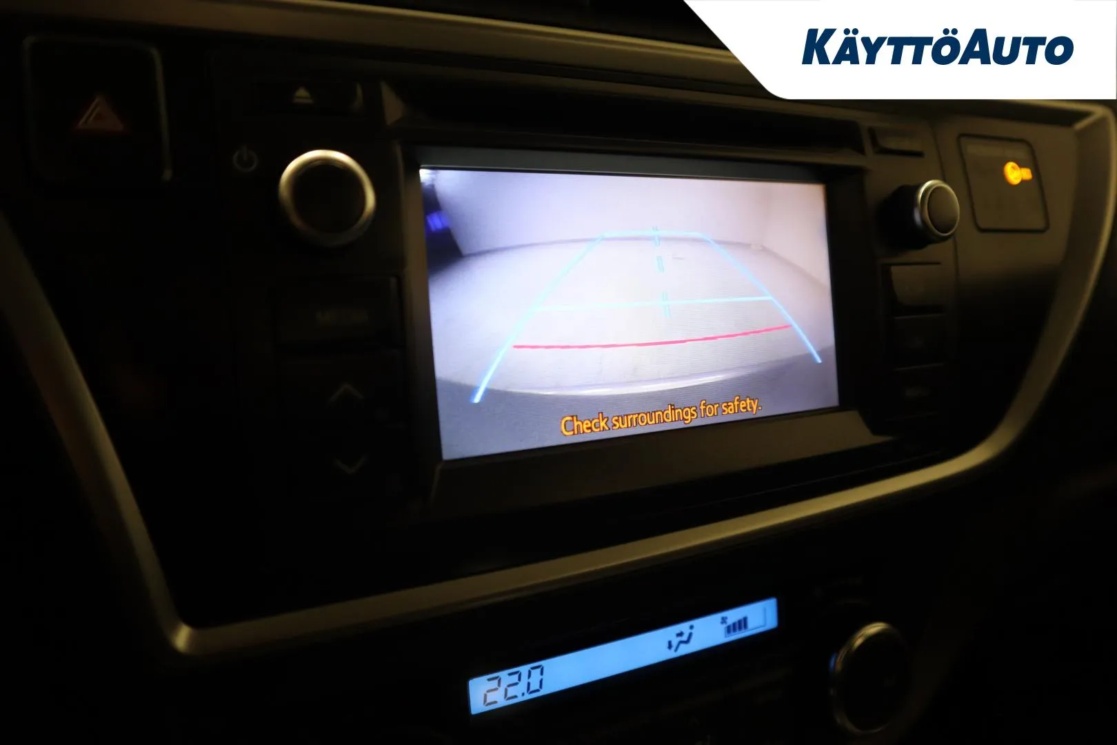 Toyota Auris ILN-495 carousel image