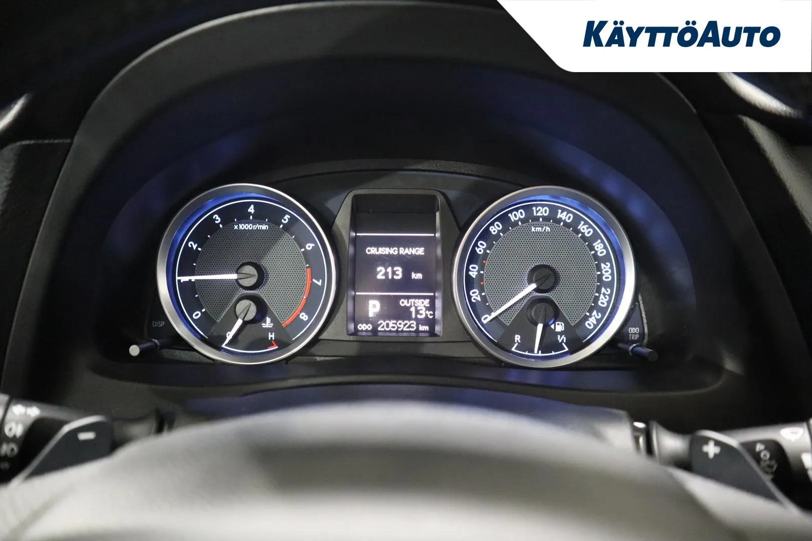 Toyota Auris ILN-495 carousel image