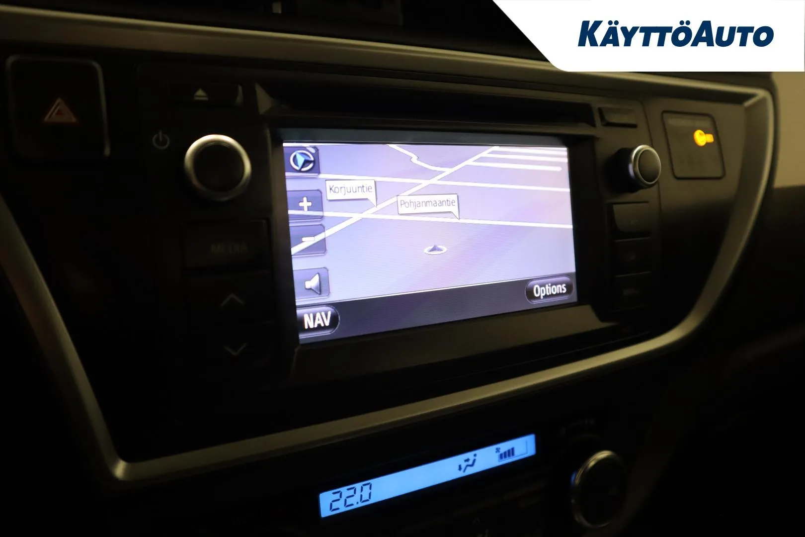 Toyota Auris ILN-495 carousel image