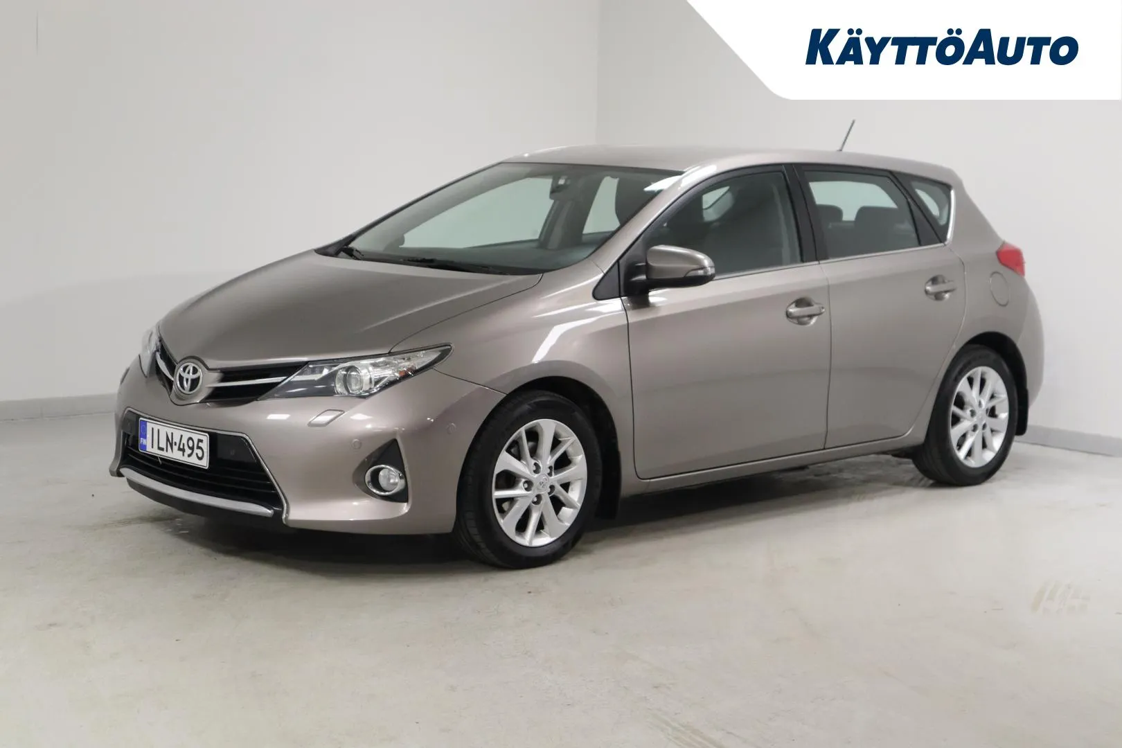 Toyota Auris ILN-495 carousel image
