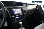 Toyota Auris ILN-495 carousel thumbs