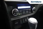 Toyota Auris ILN-495 carousel thumbs