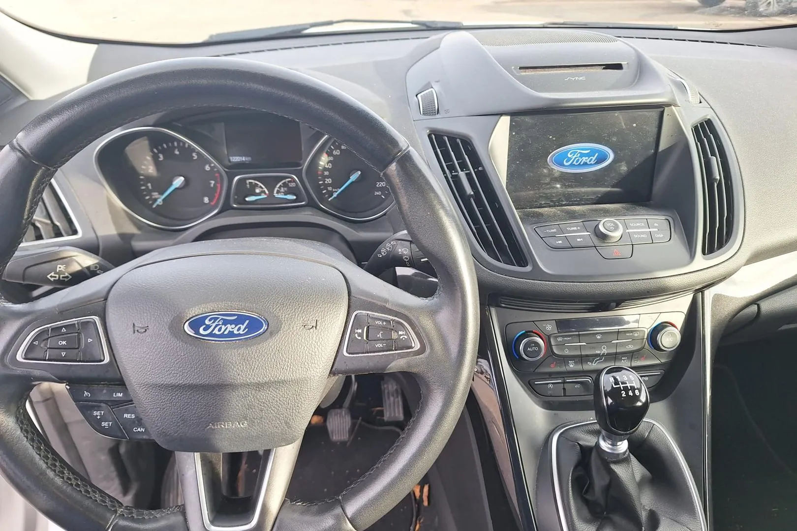 FORD Kuga SML-245 carousel image