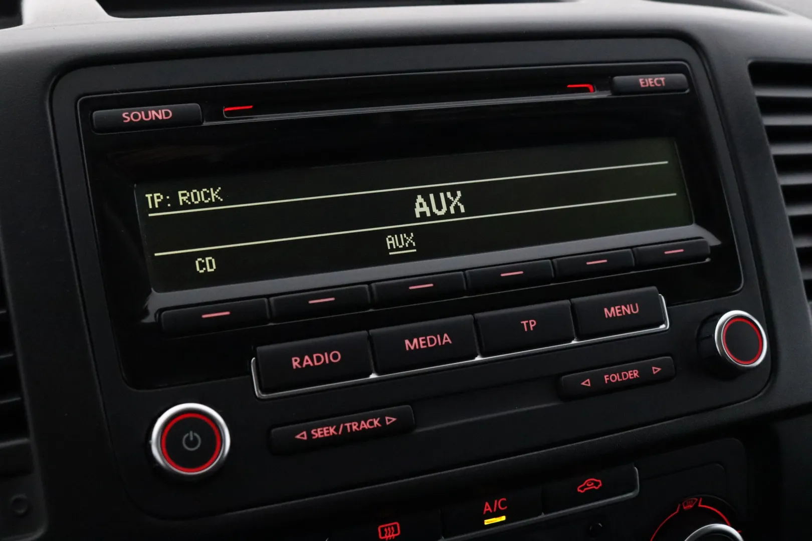 VOLKSWAGEN Transporter SLS-690 carousel image