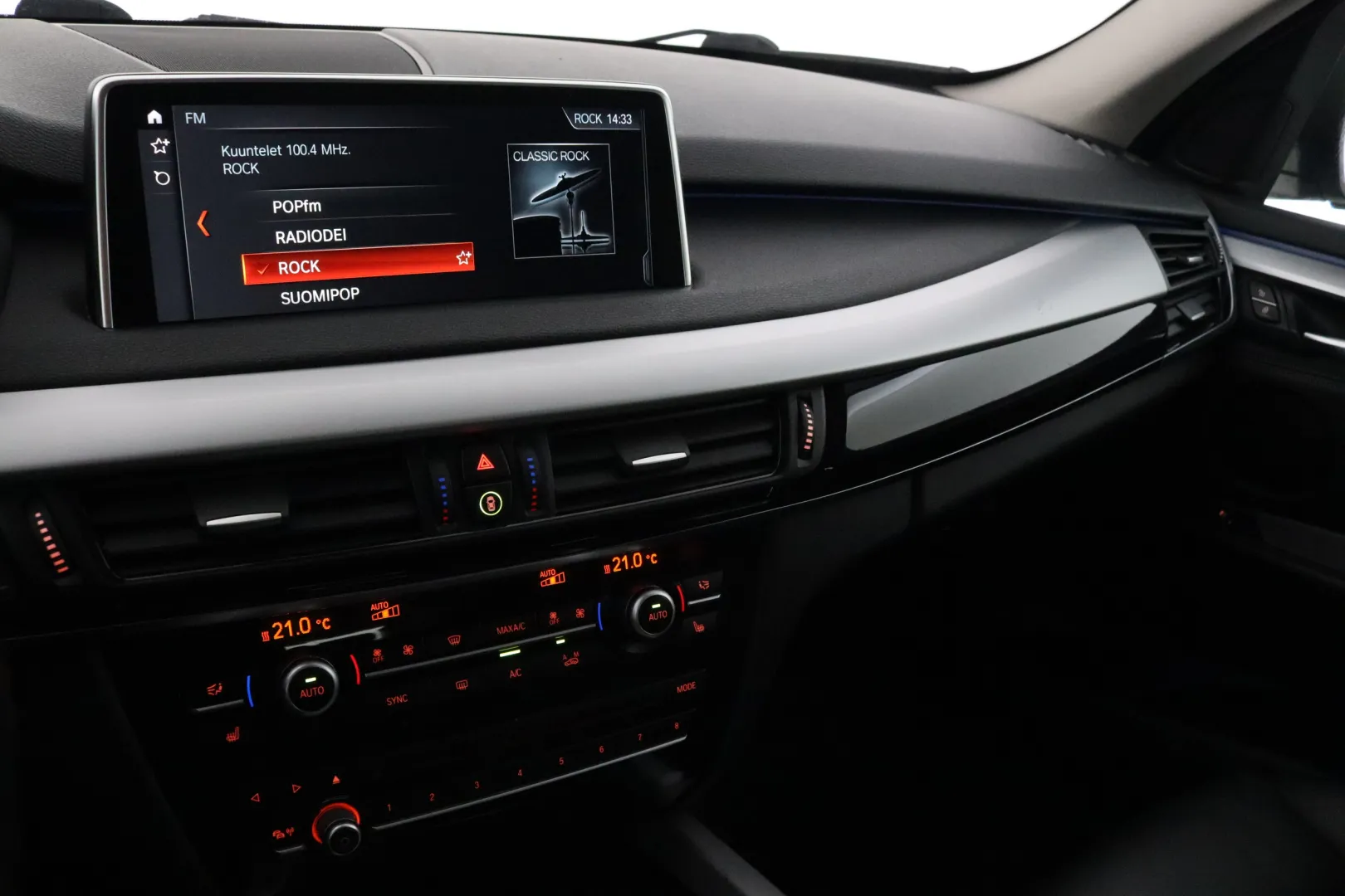 BMW X5 VZU-804 carousel image