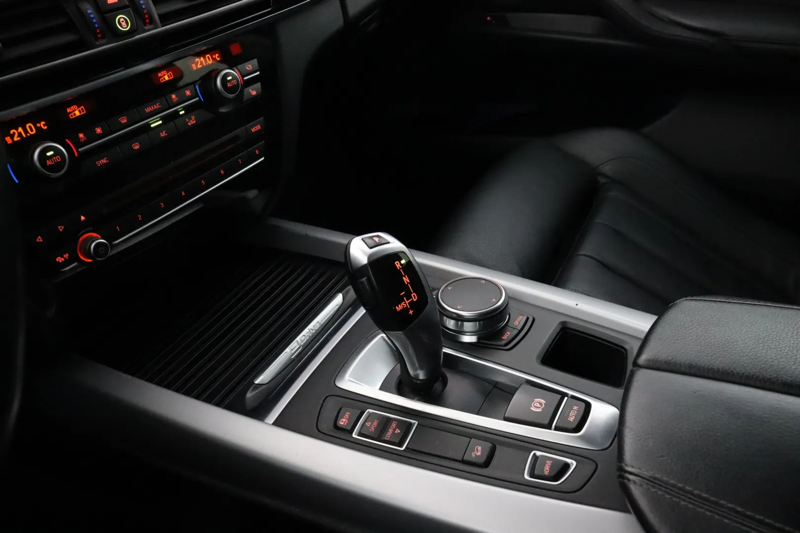 BMW X5 VZU-804 carousel image