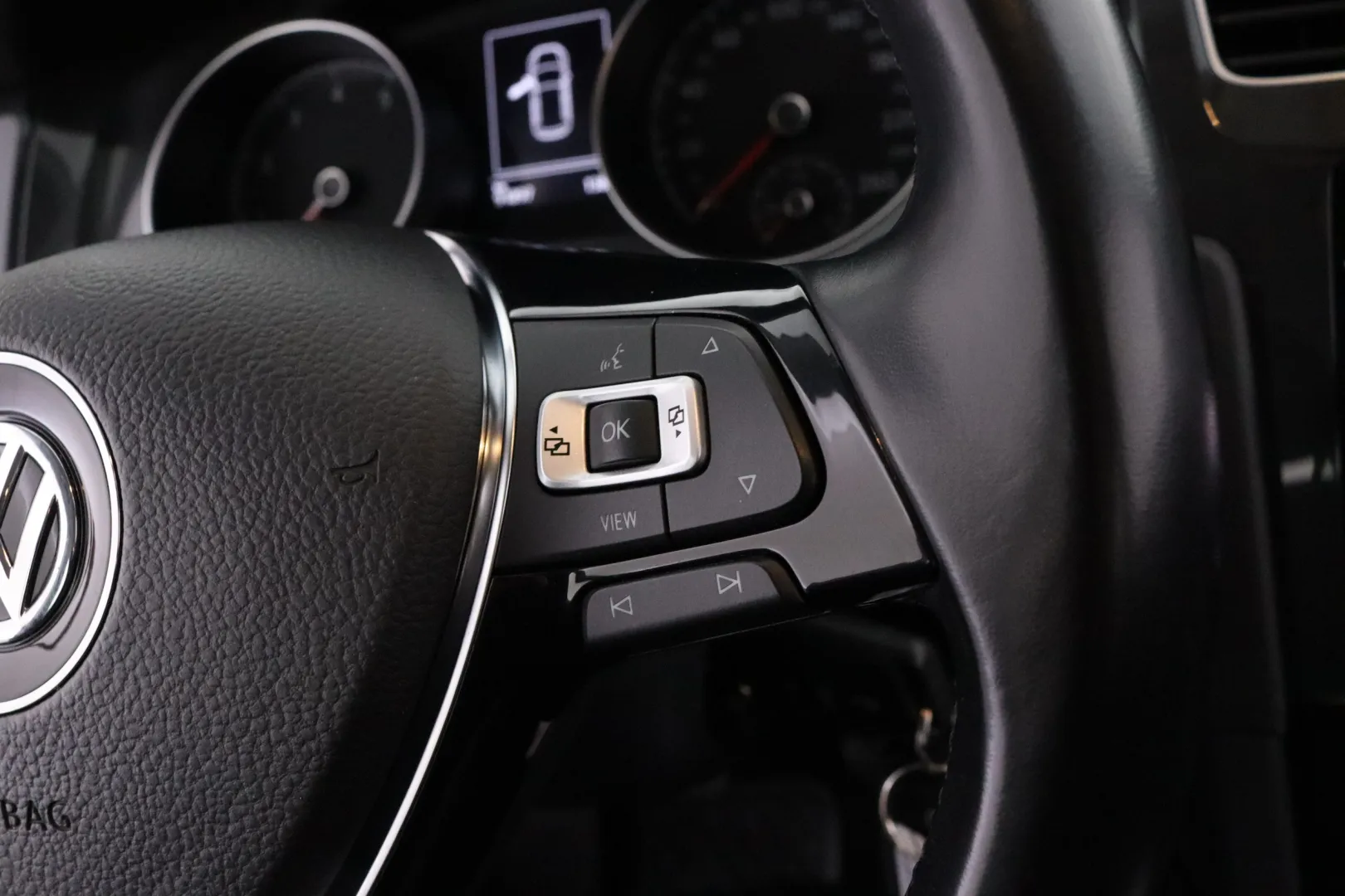 VOLKSWAGEN Golf CML-711 carousel image