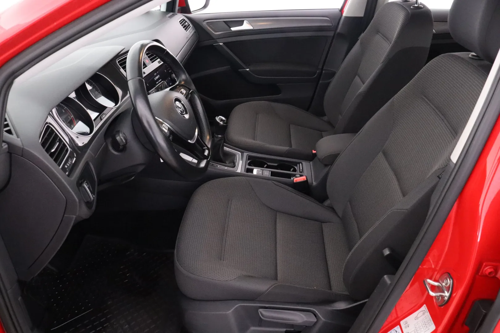 VOLKSWAGEN Golf CML-711 carousel image