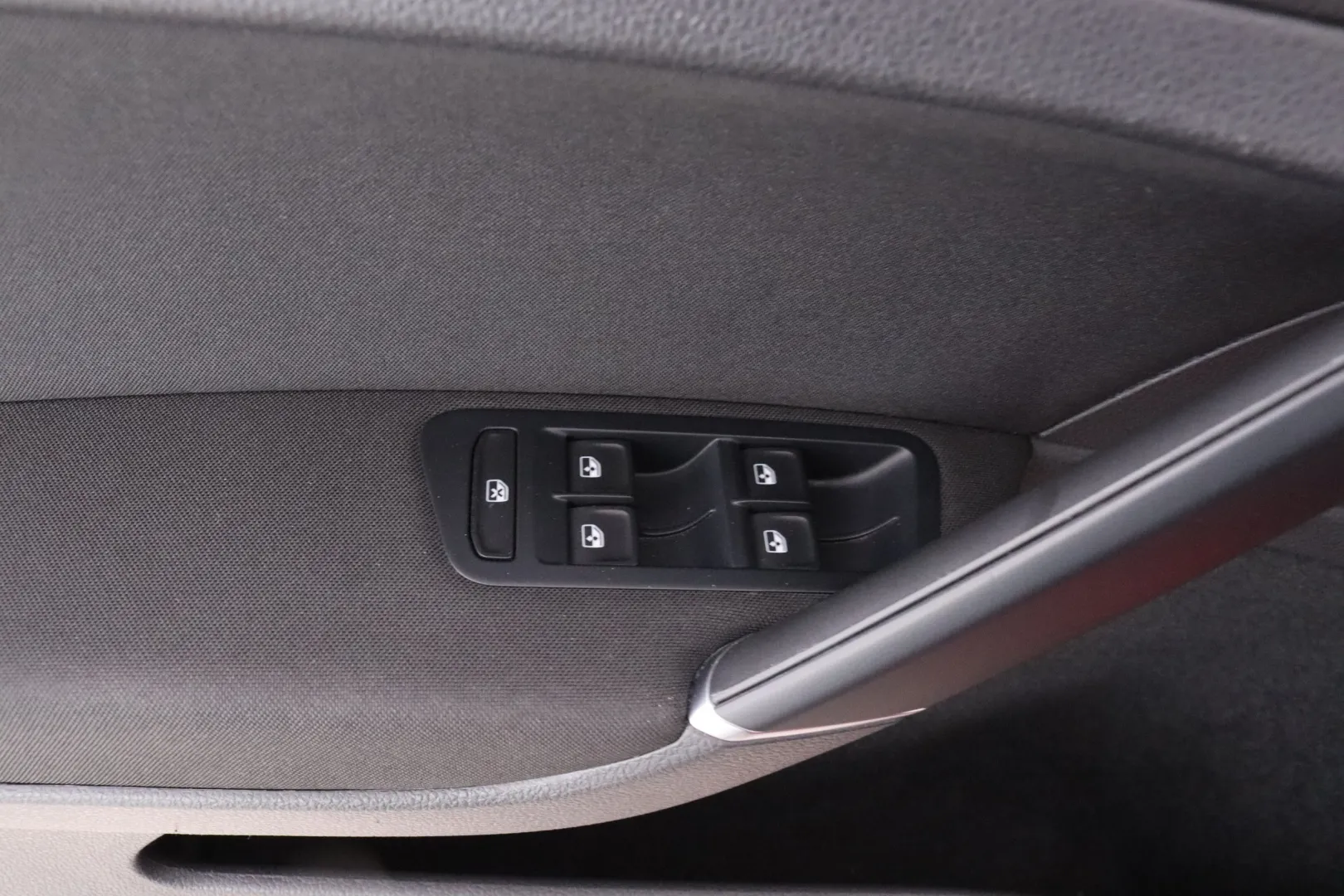 VOLKSWAGEN Golf CML-711 carousel image