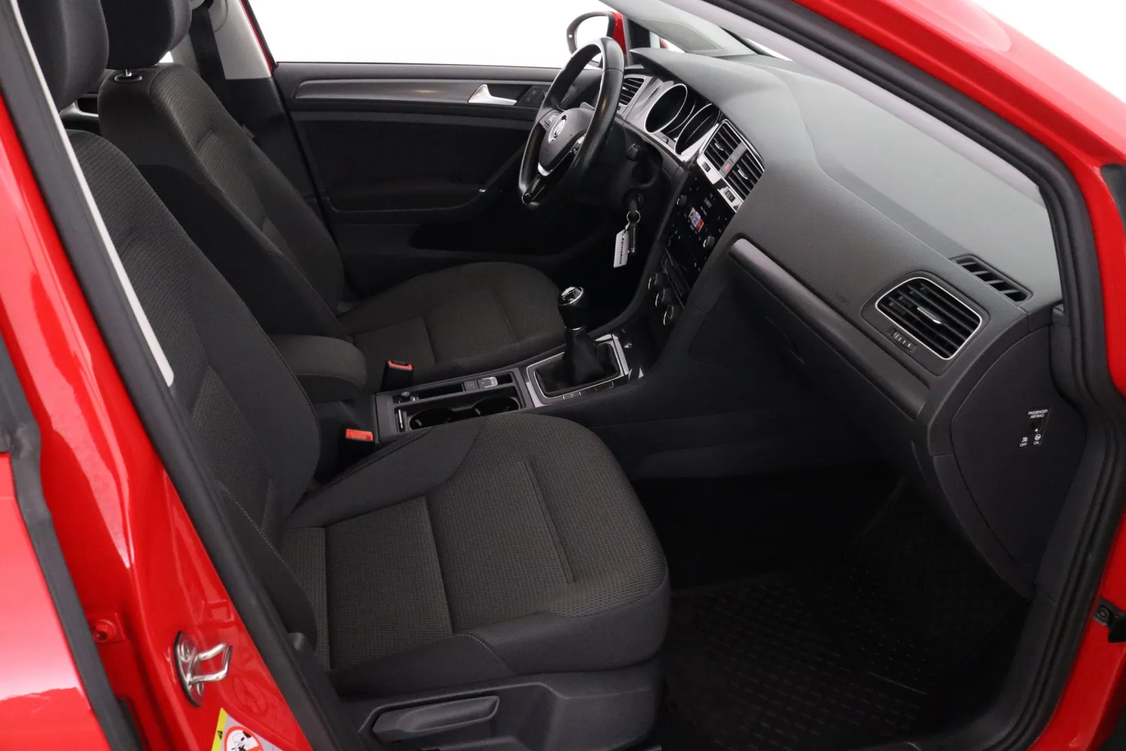 VOLKSWAGEN Golf CML-711 carousel image