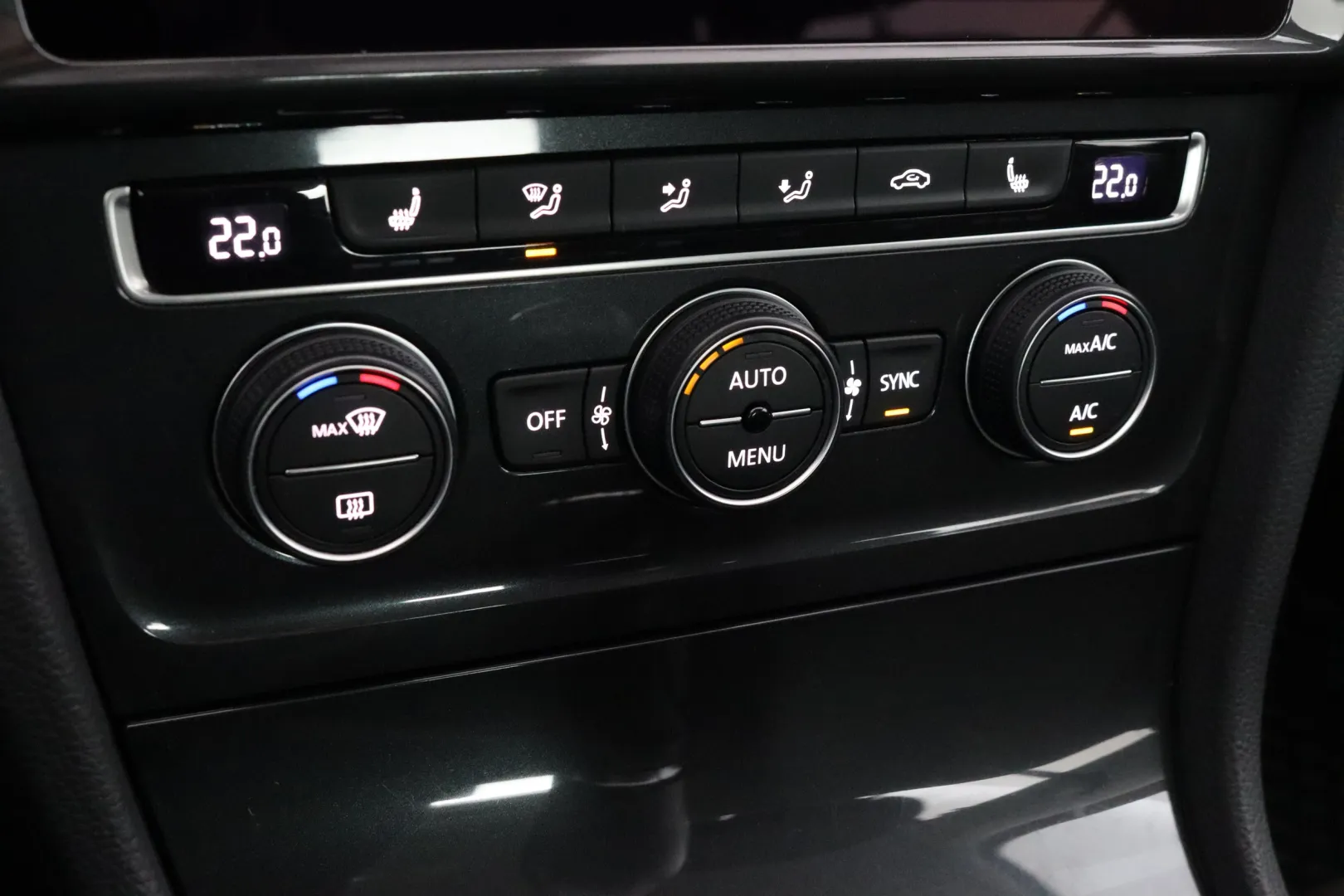 VOLKSWAGEN Golf CML-711 carousel image