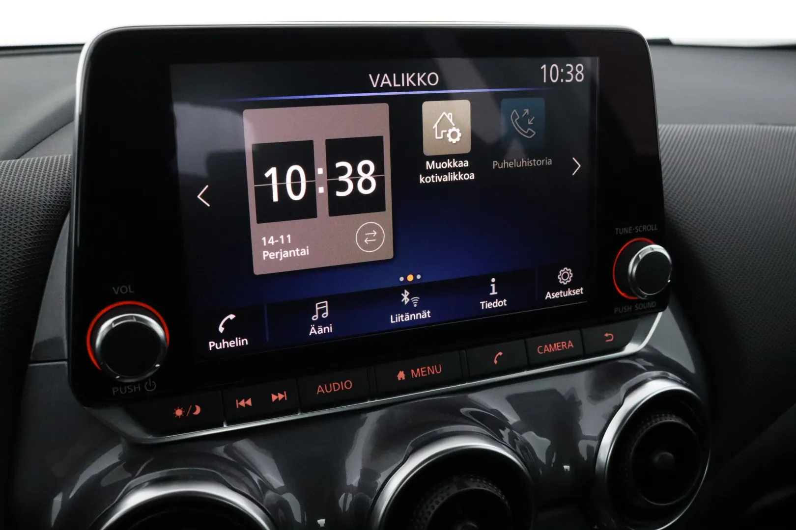 NISSAN Juke XRE-136 carousel image