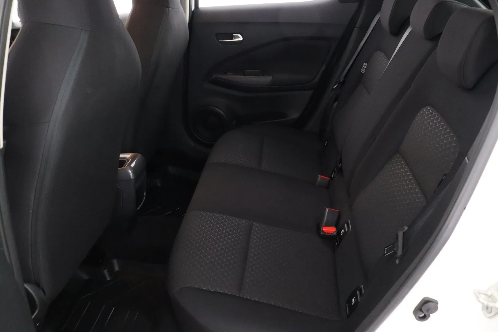 NISSAN Juke XRE-136 carousel image