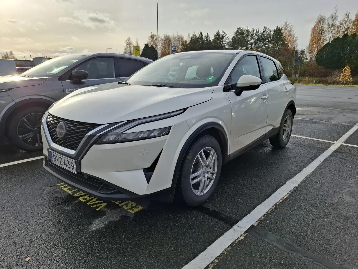 NISSAN Qashqai RVZ-439 carousel image