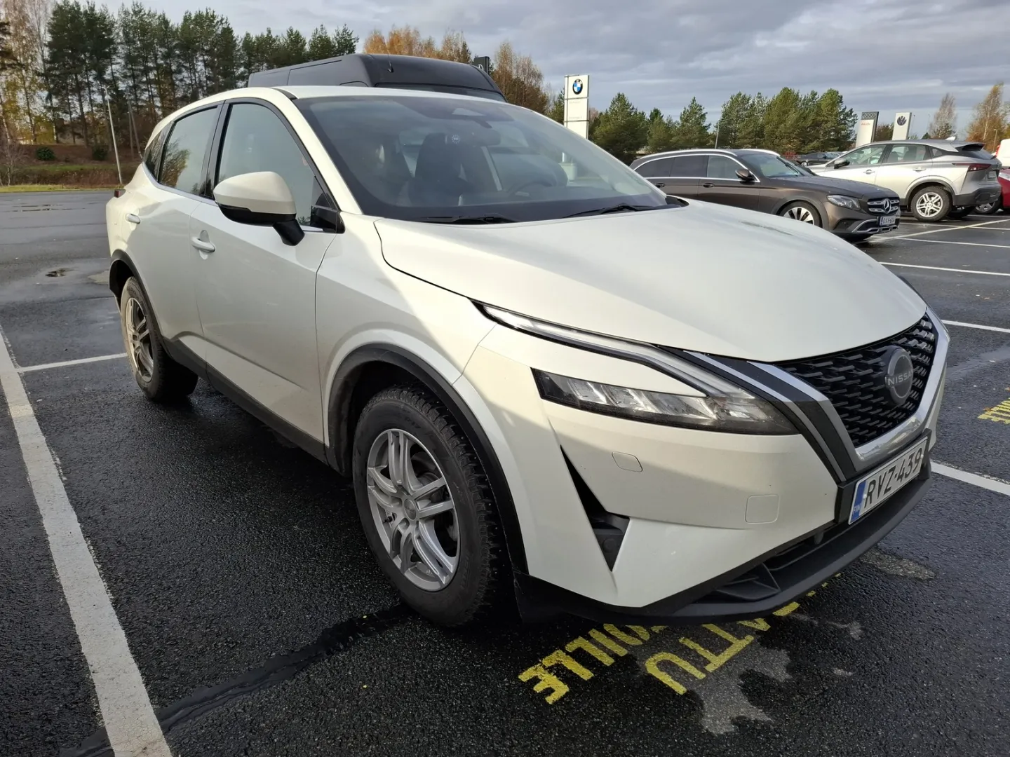NISSAN Qashqai RVZ-439 carousel image