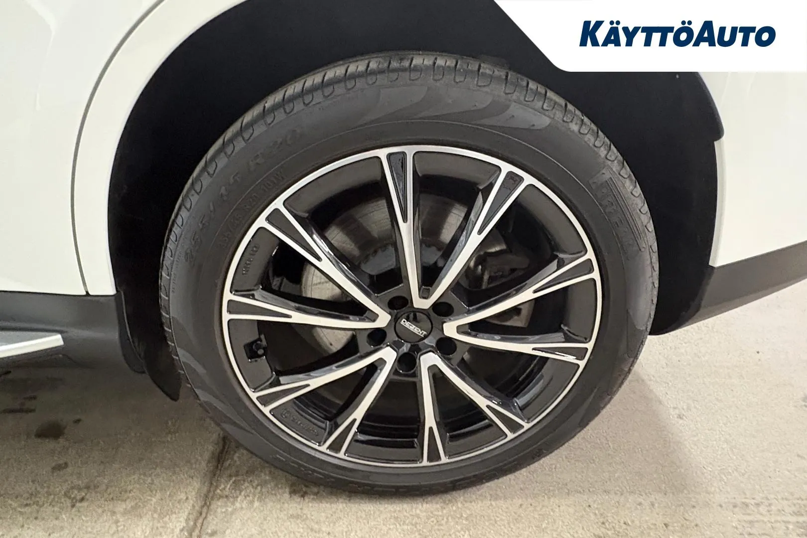 MERCEDES-BENZ EQC JNU-673 carousel image