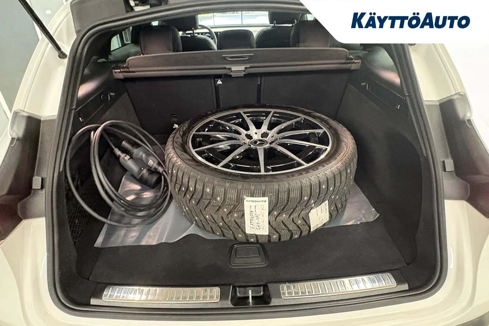 MERCEDES-BENZ EQC JNU-673 carousel image