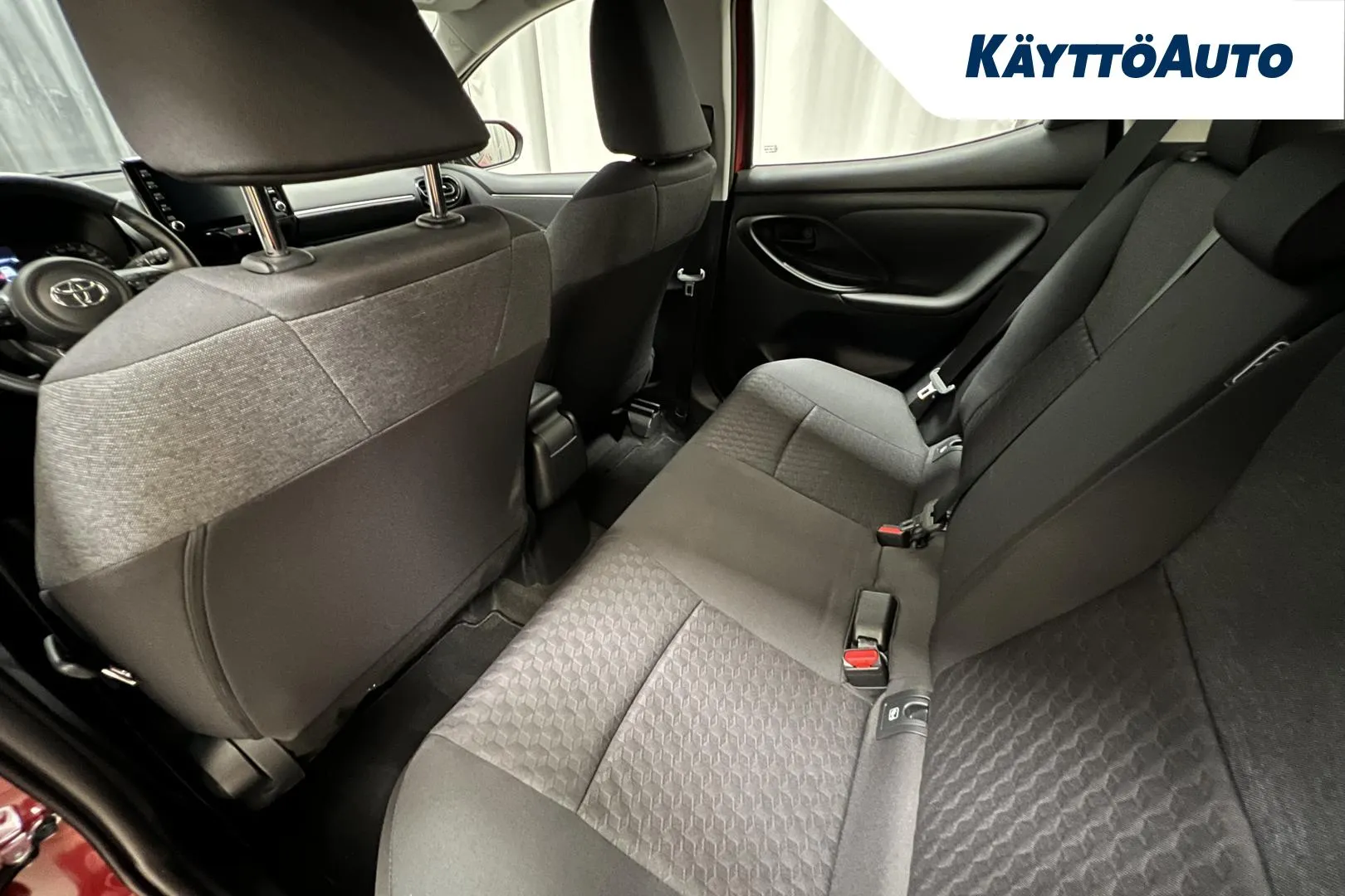 TOYOTA Yaris MOL-749 carousel image
