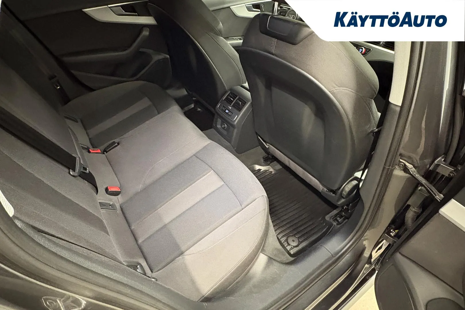 AUDI A4 MTY-481 carousel image