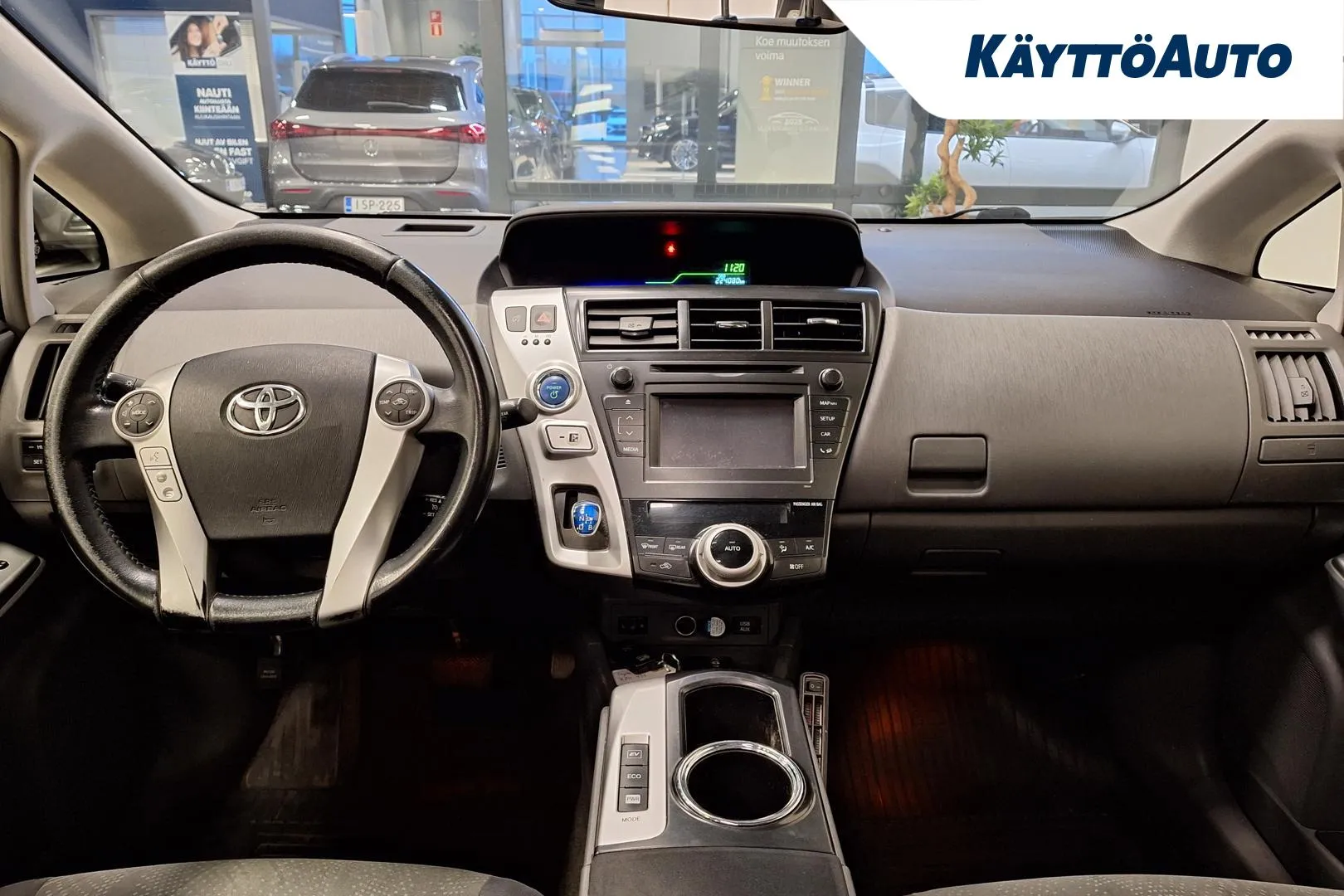 TOYOTA Prius+ XPH-451 carousel image