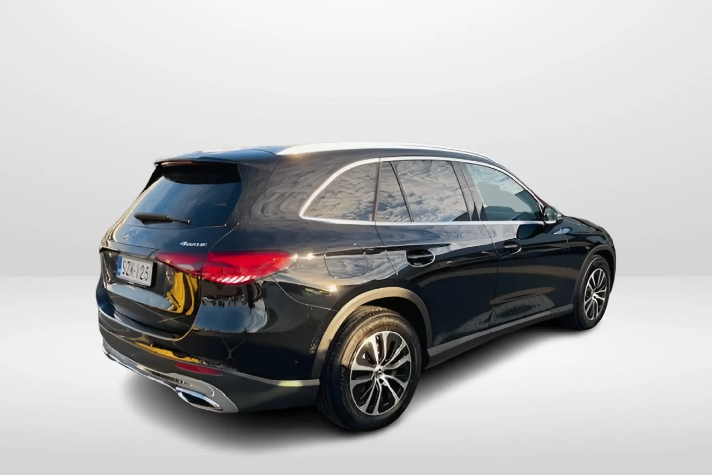 Mercedes-Benz GLC SZK-125 carousel image