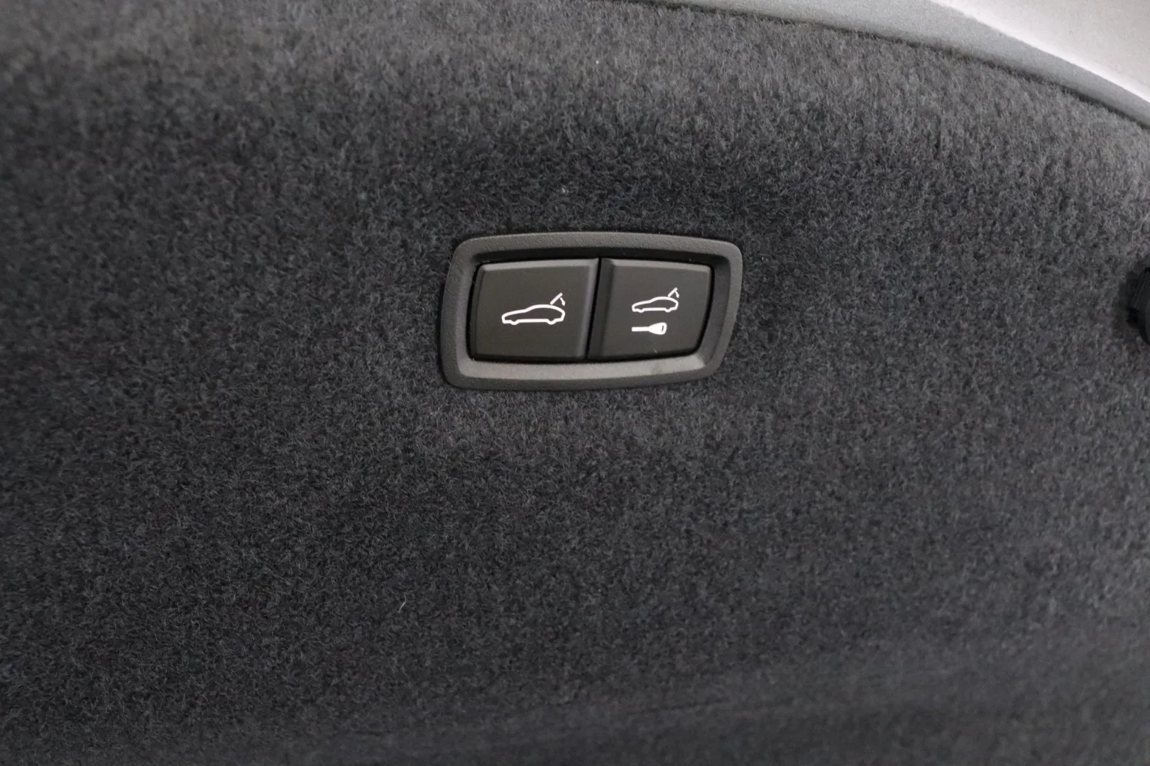 Audi e-tron GT LPS-159 carousel image