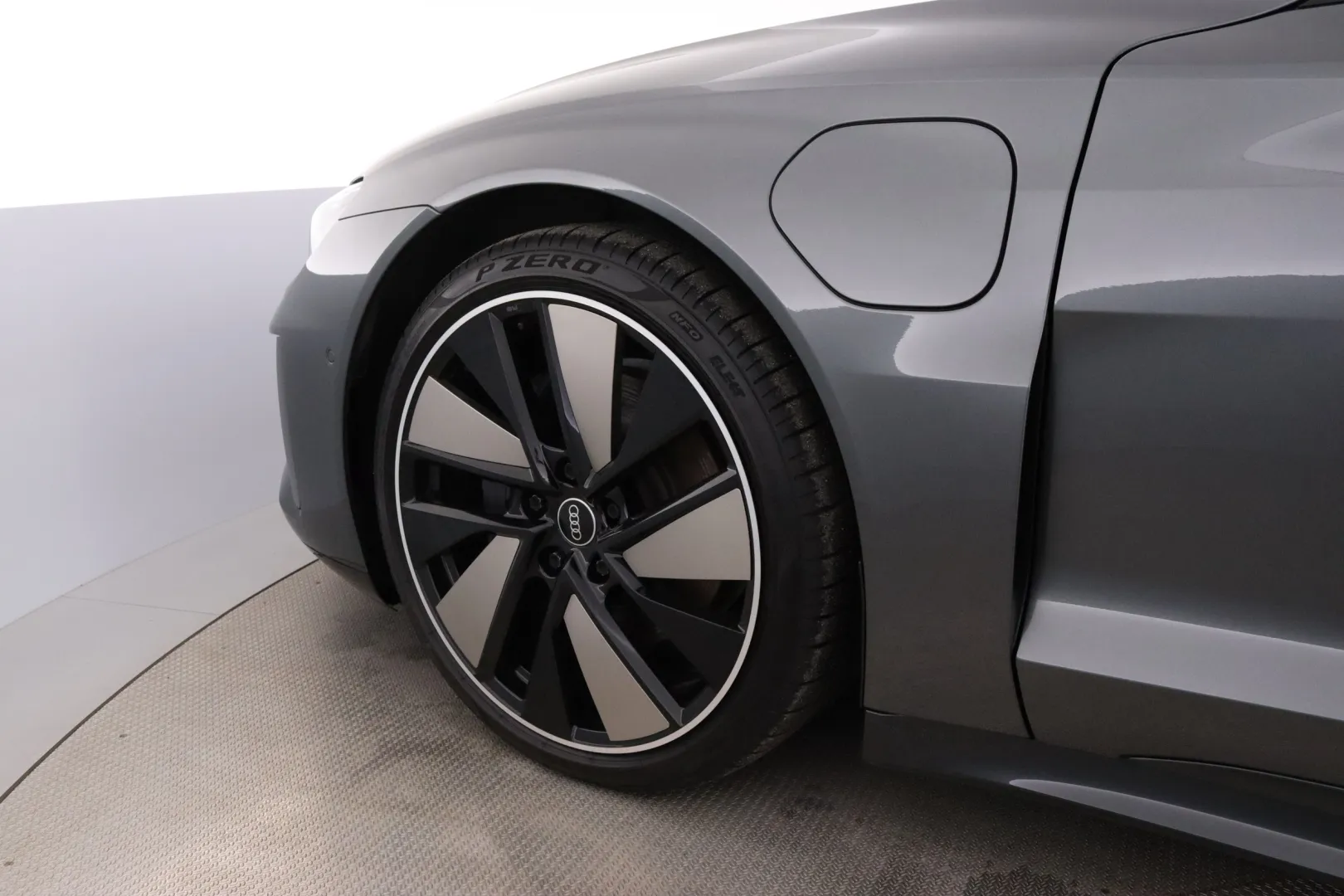 Audi e-tron GT LPS-159 carousel image