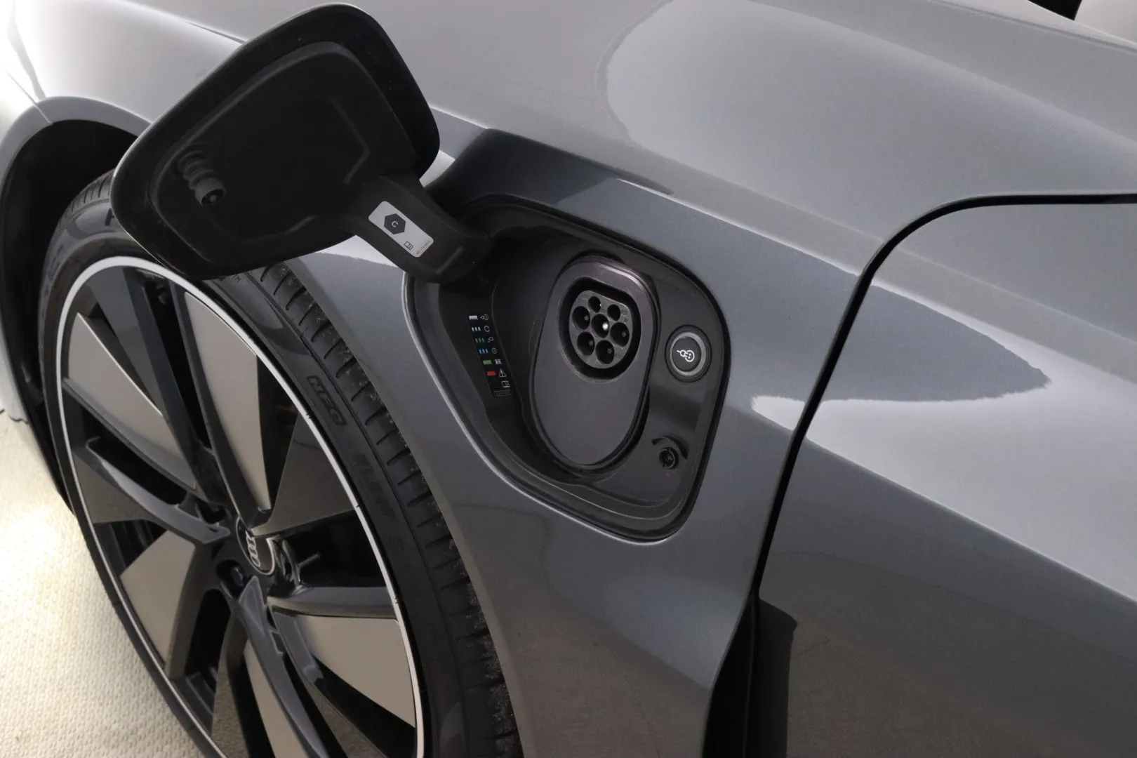 Audi e-tron GT LPS-159 carousel image